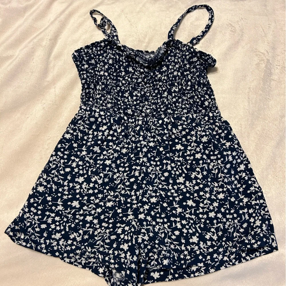 Old Navy Rompers - Lot of 2